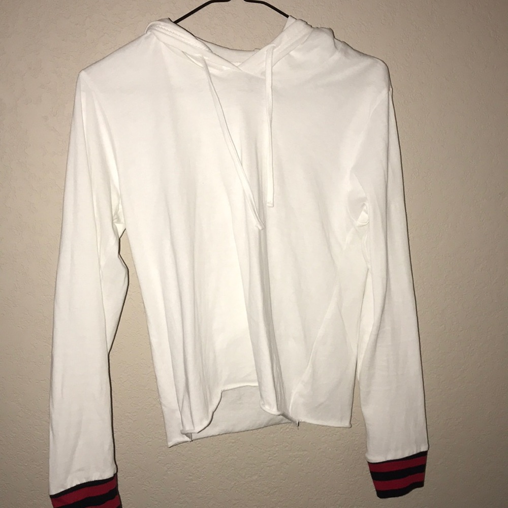 White long sleeve tee